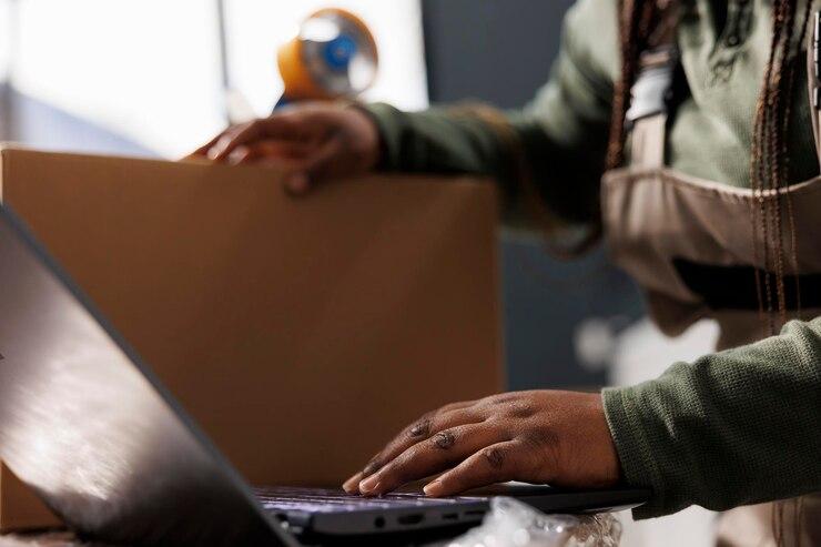 Locação de Empilhadeira em São Paulo: Benefícios e Vantagens da Terceirização