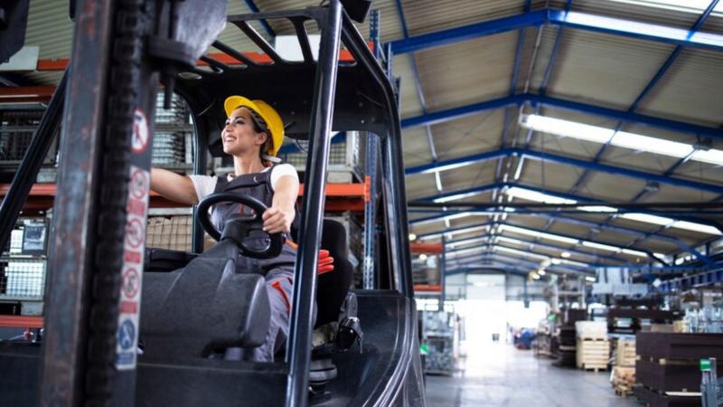 Rebocador Elétrico Industrial é a Solução Eficiente para Aumentar a Produtividade na Indústria